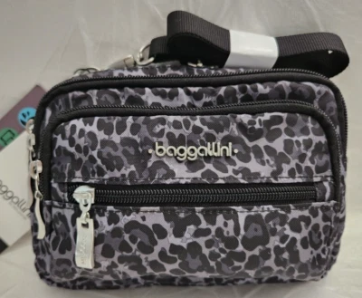 Bolso Bandolera Baggallini Triple Cremallera Gris Guepardo Salvaje 7.5" x 5.5" x3" Multi Foto 1 de 4