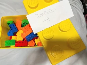 Awesome Lego Duplo Set with 149 Basic Bricks Pieces/Tub 14x10x6.5 Approx 4 lbs - Picture 1 of 6