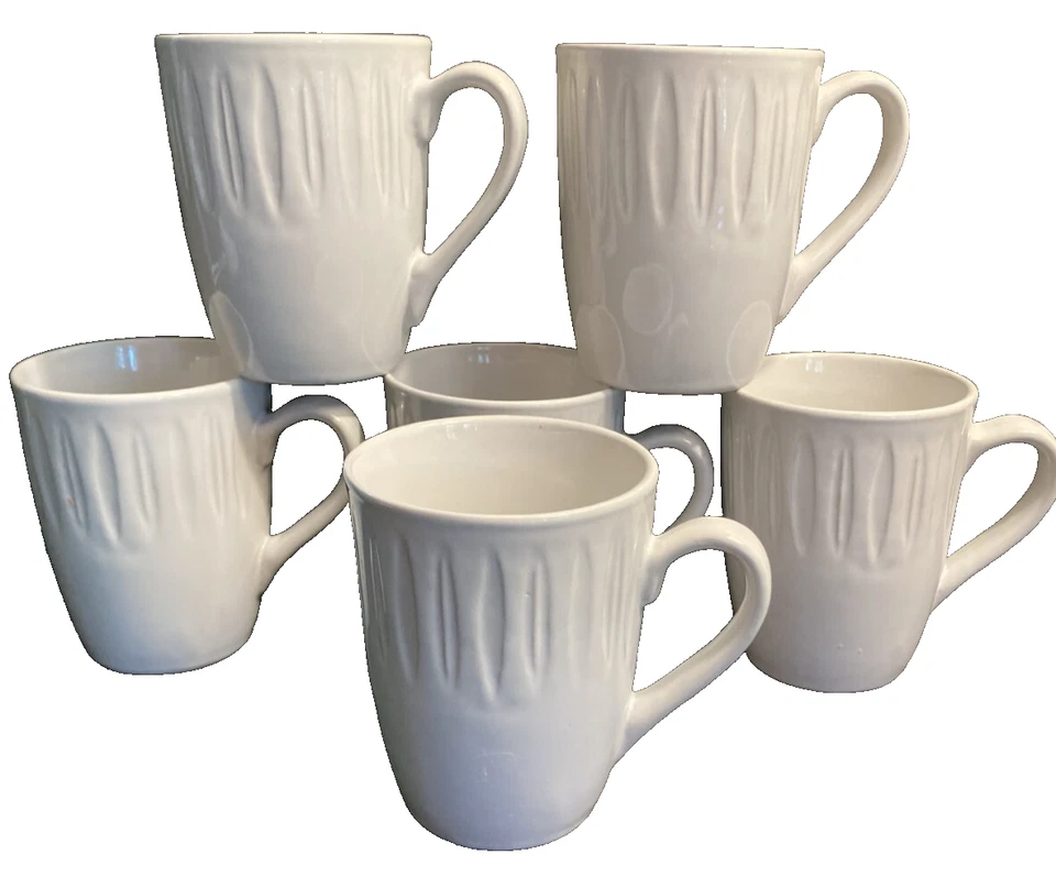 丹斯克“The Burbs”百合白色马克杯,高4英寸,6件套,二手状况良好。 — 第 1/4 张图片