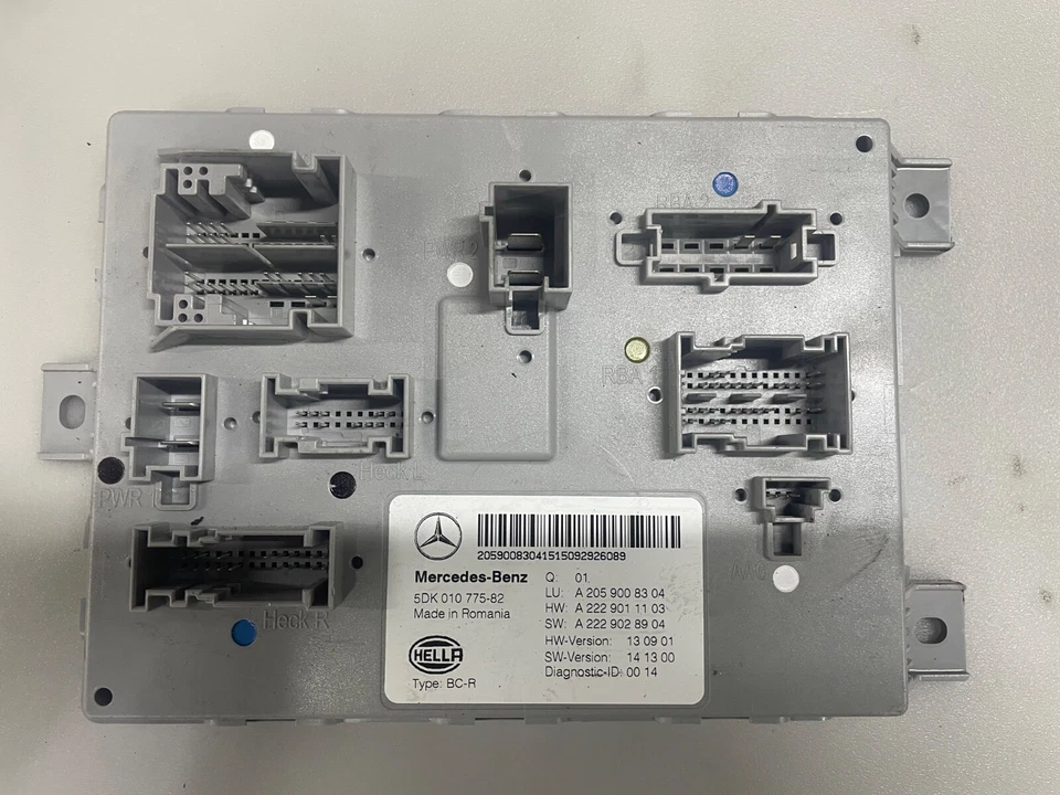 MERCEDES C-CLASS W205 C200 Front ECU SAM MODULE A2059008304 HELLA - Image 1 of 1