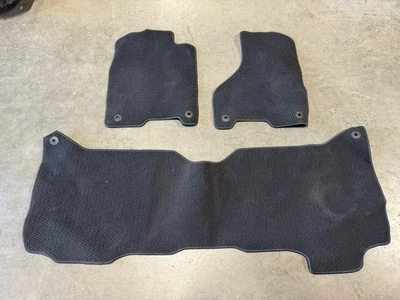 Tapetes de assoalho carpete de fábrica 2013-2018 Dodge Ram Crew Cab 1500 2500 3500 usados - Imagem 1 de 3