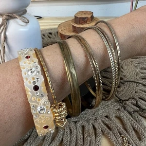 Vintage Armband Konvolut Damen Festival Schmuck Armreif Stapel Strass Set - Bild 1 von 8