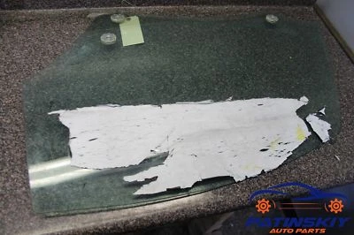 Mitsubishi Eclipse 2009 puerta del conductor delantera izquierda ventana lado de cristal izquierda L 09 Foto 1 de 4