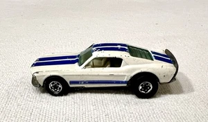 1980er Hot Wheels Mustang Stocker weiß mit blauen Streifen - FEHLER - Doppelniete - Bild 1 von 7