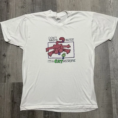Camiseta De Colección Años 70/80 Sears Roebucks "No desperdicies agua" Hecha a Mano Dibujada Gato Dacron Foto 1 de 4