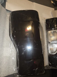 2020- 2022 f250, F350 tail lights Without Blindspot Sensors black - Foto 1 di 8