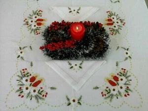 Elegant Christmas tablecloth x12 in pure linen with full stitch hand embroidery - Picture 1 of 12