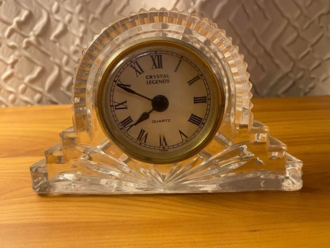 Godinger Crystal Legends Hand Crafted 24% Lead Crystal Mantle Clock 6" Cover