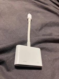Adaptateur AV numérique APPLE Lightning vers HDMI modèle A1438 - MD826AM/A - authentique, OEM - Photo 1/2