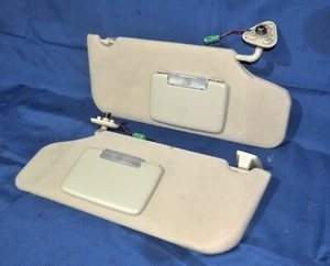 2005-2007 Ford Five Hundred Freestyle Pair Of Left & Right Sun Visors OEM - Picture 1 of 8