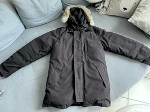 Canada Goose - Chateau Parka - Größe M - Stil 3426M - Schwarz - Sehr Gut! - Bild 1 von 11