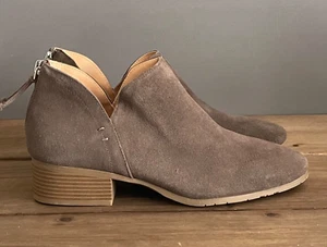 Kenneth Cole Reaction Women's Side Skip Ankle Booties Size 10 Concrete Suede - Picture 1 of 15