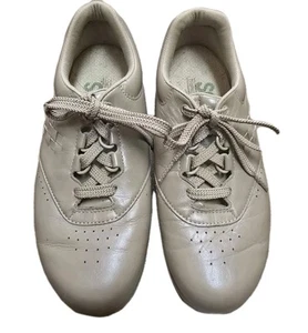 SAS Leather Comfort Walking Shoes Beige Lace Up Cushioned Size 7W - Picture 1 of 7