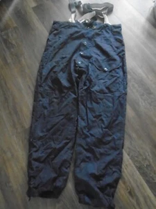ROYAL NAVY VINTAGE VENTILE WINDPROOF TROUSERS HEIGHT 176CM CHEST 100CM - Picture 1 of 10