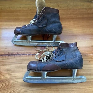 VINTAGE MEN'S BROWN AND BLACK ICE SKATES Size 8 Union Hardware Fur Lined Patent - Picture 1 of 8