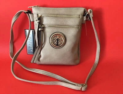 DELUXITY Los Angeles Women’s Handbag Beige w/Gold NEW - Image 1 of 4