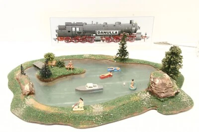 Preiser Madera 1001 Paisaje con Estanque y Figuras (C) - Imagen 1 de 4