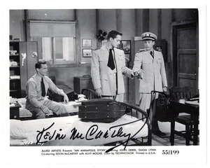 Kevin McCarthy handsigniert KOSTENLOSER VERSAND! Orig. 1955 Annapolis Story 8X10 Still Navy - Bild 1 von 2