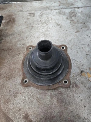 JDM OEM Nissan 240SX 180SX S13 S14 Usado Bota de Cambio Superior Inferior Polvo con Anillo Foto 1 de 4