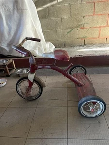 Radio Flyer Tricycle Retro Red - Picture 1 of 1