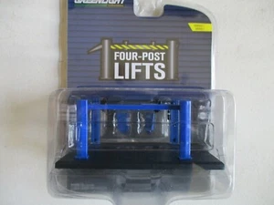 GREENLIGHT COLLECTIBLES 1/64 - ACCESSOIRES PONT ELEVATEUR 4 COLONNES BLEU - Picture 1 of 4