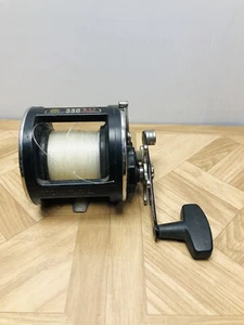 Mulinello vintage Penn Reel 330 GTI grafite (senza guida linea) pesca made in USA - Foto 1 di 19