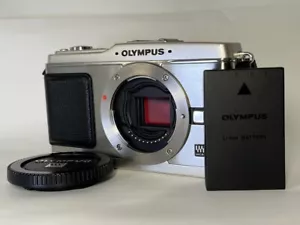 OLYMPUS PEN E-P1 Body -Silver- Mirrorless Camera w/Body Cap, Battery From Japan - Picture 1 of 6