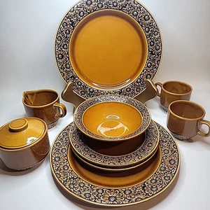 Daisy Ironstone Servierset Teller Kaffeetassen ofenfest Steinzeug Bernstein/Gold - Bild 1 von 24