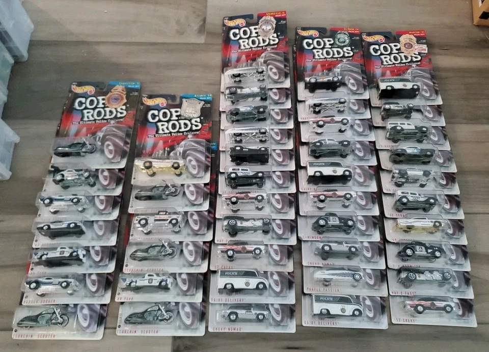 Hot Wheels 1999/2000 KB Kay-Bee Toys Exclusivo Cop Rods Serie 1 y 2 - Lote de 44 Foto 1 de 4