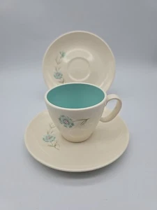 Taylor Smith BOUTONNIERE Taza de café floral azul aguamarina y 2 platillos BONITA - Imagen 1 de 8