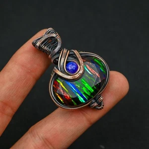 Collar colgante envuelto en alambre de cobre piedras preciosas dicroico, lapislázuli joyería - Imagen 1 de 4