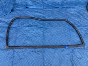 1982-1994 BMW E30 318i 325i Rear Window Gasket Seal Weatherstripping #2255M - Picture 1 of 10