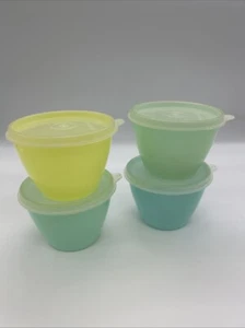 Vintage Tupperware Wonderlier Pastel Fridge Snack Containers Round & Seals x4 - Picture 1 of 13