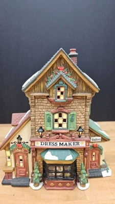 1999 Santa's Workbench Collection Thimble & Thread Dressmaker - Image 1 of 4