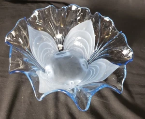 Cambridge Glass Co 1940-1957 Caprice Moonlight Blue Bowl 12 1/2" Crimped 4 ftd - Picture 1 of 6