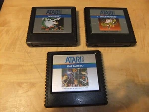 VTG 1982 ATARI 5200 3 VIDEO GAME LOT CENTIPEDE SPACE INVADERS STAR RAIDERS EXC - Picture 1 of 6