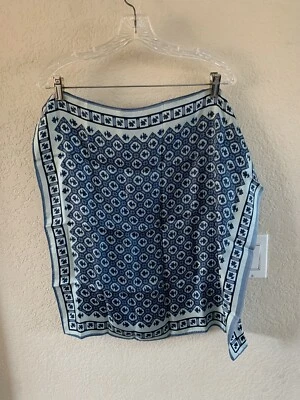 Bufanda Desco Vintage Azul/Acero Azul Enrollada a Mano 23" x 23" Foto 1 de 4