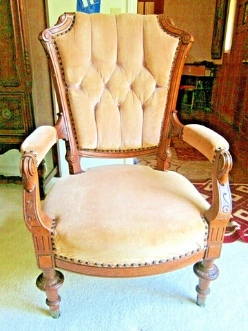 VINTAGE  FRENCH LOUIS XV STYLE ARMCHAIRS, CARVED Cover