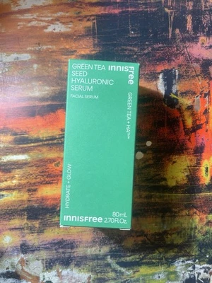 Suero hialurónico de semillas de té verde Innisfree 2,7 fl oz Foto 1 de 2