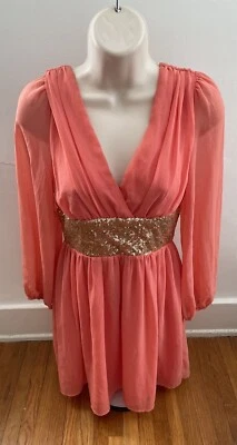 NUEVO Trébol Rojo Sexy Mini VESTIDO Rojo Profundo V Sumergimiento Delantero y Trasero Lentejuelas Doradas S Foto 1 de 4