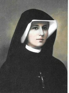 Relic Encased in Medal and Laminated Holy Card of Saint Maria Faustyna Kowalska  - Picture 1 of 2