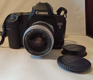 Canon EOS 3 - 35mm Film SLR Camera - Black body & Zoom lens EF 28-90mm 4.5 5.6 - Picture 1 of 16