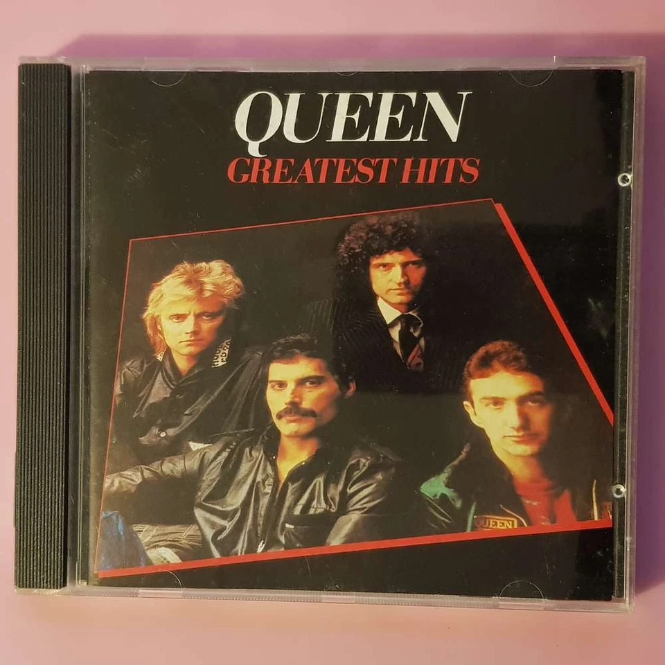 QUEEN Greatest Hits NL VG+/EX (CD) - Bild 1 von 4