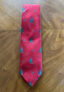 Wembley Christmas Trees Holiday Silk Novelty Necktie - Picture 1 of 4