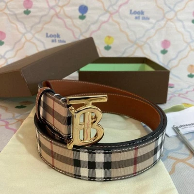 Burberry Cinturón Reversible Tb Accesorios de Metal Nova Check Beige Mujer Cinturón Accesorio Foto 1 de 4