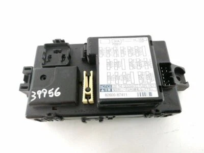 CENTRALINA SCATOLA FUSIBILI DAIHATSU TERIOS 1.3 DVVT (2000 > 2005) 82600-87411 - Immagine 1 di 2