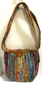 HAND MADE, QUILTED PURSE/TOTE WITH 2 LG. LEATHER BUTTON ACCENTS, 4 LG. POCKETS - Picture 1 of 1