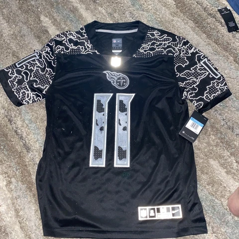 Nike A.J. Brown Tennessee Titans Limited Jersey Black Reflective  Size M $185 Cover