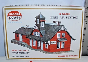 MODEL POWER N SCALE ERIE R.R. STATION BUILDING KIT NEW - Picture 1 of 3