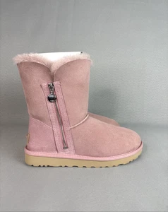 UGG Damenstiefel rosa Bailey Reißverschluss Größe 7 Kurzschale Wildleder Wolle ausverkaufte Farbe - Bild 1 von 17